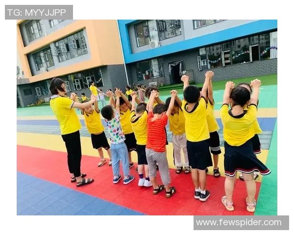 足球明星们的卡通玩耍时光趣味图片展现欢乐瞬间