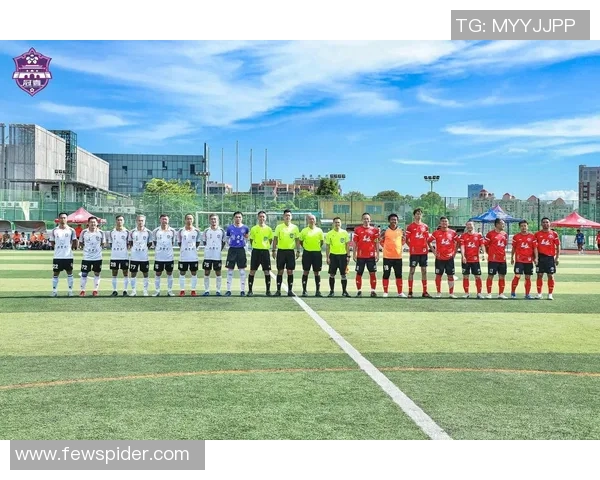 足球明星如何通过个人魅力和竞技表现迅速走红的背后故事与秘诀分析